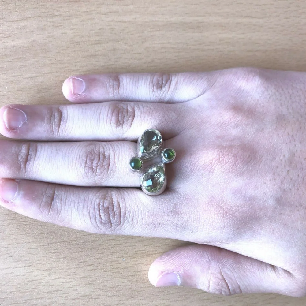 VINTAGE ARYA LEMON QUARTZ AND PERIDOT RING